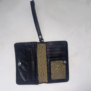 Vintage HOBO INTERNATIONAL Black Patent Leather Folding Wristlet Clutch Wallet thumbnail 3