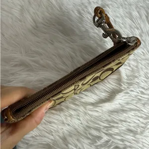 y2k COACH Tan Brown Khaki Canvas Wristlet thumbnail 3