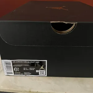 Air Jordan 1 Mid SE Craft GS ‘Inside Out - Black’ thumbnail 8