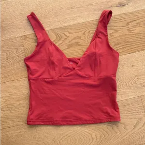 Reoria - Plunge V Neck Sleeveless Top in Red thumbnail 1