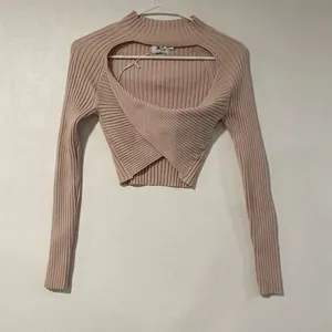 NWT Princess Polly Ribbed Cutout Crop Sweater Top S/M Balletcore thumbnail 2