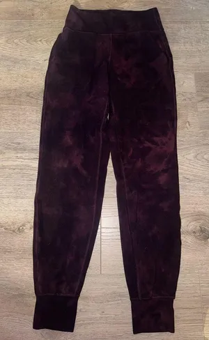 Lululemon Align High-Rise Joggers in the Diamond Dye Cassis Black colorway thumbnail 1
