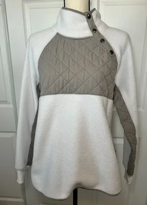 Abercrombie & Fitch Asymmetrical Snap-Up Fleece,‎ Ivory/Beige, Size Medium thumbnail 1