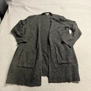 Madewell Donegal Kent Cardigan Sweater in Coziest Yarn in Dark Gray Size Medium thumbnail 4