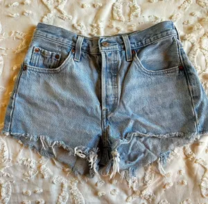 Levi’s 501 Shorts thumbnail 1