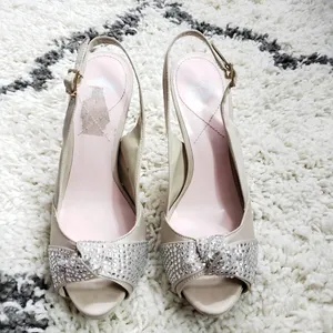 Miss America Champagne Satin Rhinestone Knot Slingback Peep Toe Heels Size 7M thumbnail 3
