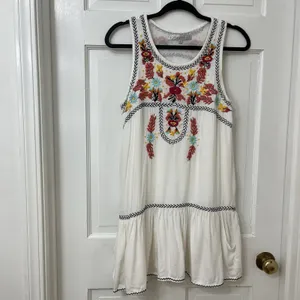 Lovers + Friends Embroidered Sz S Boho Festival Beachy Floral Cottagecore Hippie thumbnail 2