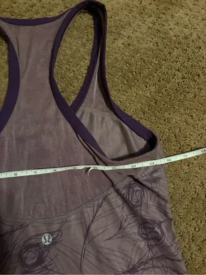 Lululemon vintage peacock feather logo tank size 4 thumbnail 4