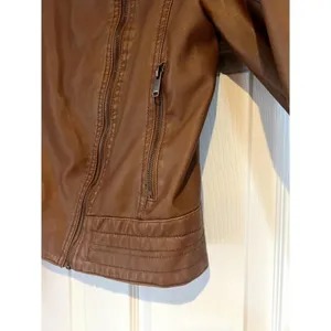 Universal Threads Brown Faux Leather Jacket‎ Women’s Size Medium thumbnail 8