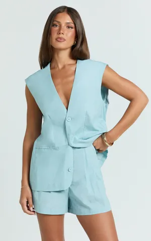 Showpo New Marlee Two Piece Set Linen Look Button Through Vest & Shorts MSRP $109 thumbnail 4