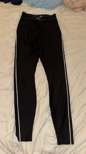 Alo Yoga Airlift High-Waisted Suit-Up Leggings thumbnail 1