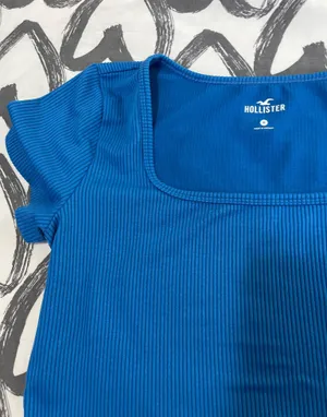 HOLLISTER Ribbed Seamless Fabric Square-Neck Top thumbnail 4