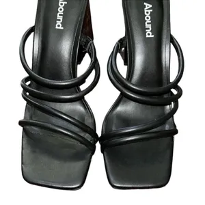 Abound Black Strappy Sandals(Size 8.5M) thumbnail 4