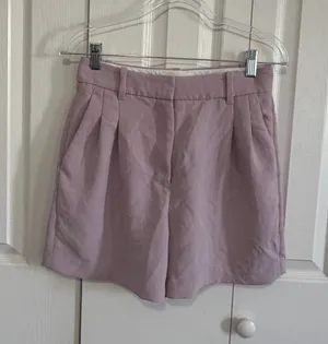 Aritzia Wilfred The Effortless Short Lavender Size 4 thumbnail 1