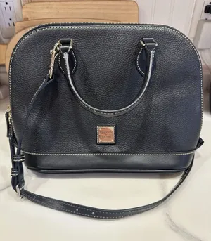 Dooney & Bourke Satchel Black Pebble Leather Zip Close W/ Strap Red Lining EUC thumbnail 1