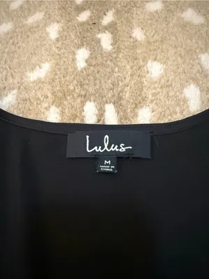 Lulus Black Satin Long Sleeve V Neck Blouse Top Size M Puff Sleeve Side Zip thumbnail 7
