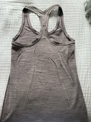 Lululemon tank top thumbnail 2