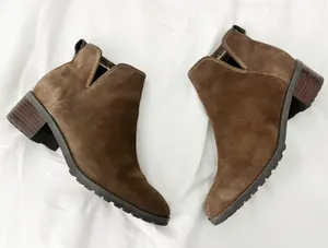 Blondo Sawyer Suede Booties thumbnail 2