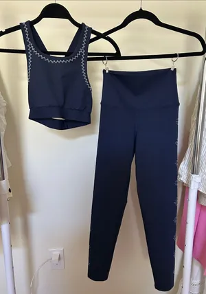 Beach riot navy blue set sports bra and leggings thumbnail 1