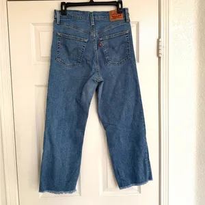 Levi’s Ribcage‎ Straight Ankle High Waist Jeans Size 29 thumbnail 4