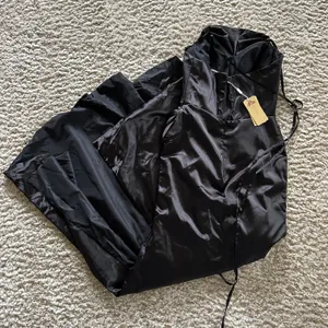 NWT Black Satin Dress Size 4! Will need steaming to get out wrinkles :) thumbnail 5