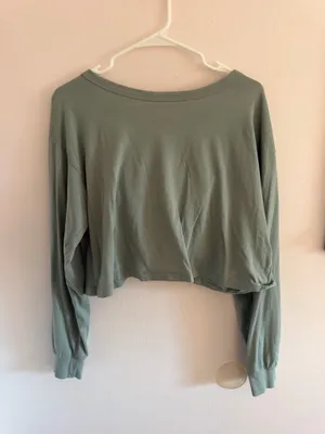 green fabletics cropped long sleeve  thumbnail 1
