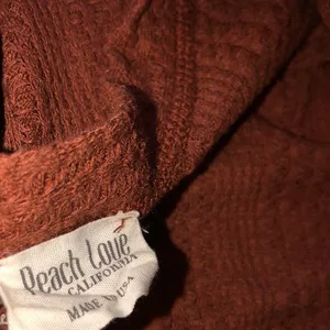 PEACH LOVE CALIFORNIA rust color waffle knit size large top thumbnail 4