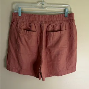 Old Navy High-Waist Shorts in Dusty Rose thumbnail 5
