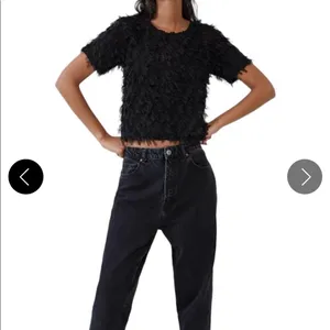 Zara chiffon crop top thumbnail 3