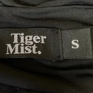 Tiger Mist Black Ruched Ruffle Layered Tiered Stretch Mini A-line Skort Skirt S thumbnail 5
