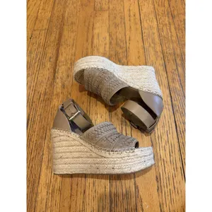 Marc Fisher LTD Malina Sandals Womens Size 7 Beige Leather Espadrille Wedge thumbnail 4