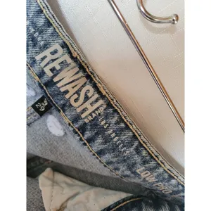 Rewash Women's Barrel Blue Denim Jeans Low Rise Medium Wash 5-Pocket Size 29 thumbnail 4