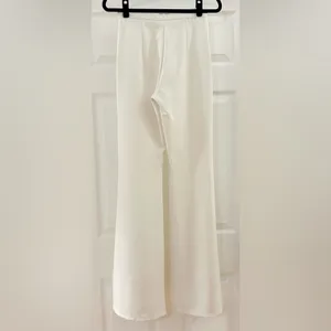 Lelagia High Waisted Wide Leg Flowy Pants White sz Small thumbnail 4