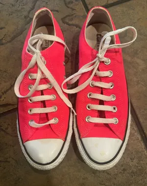 Converse Chuck Taylor Low Top Pink Sneakers - Women's 9 thumbnail 1
