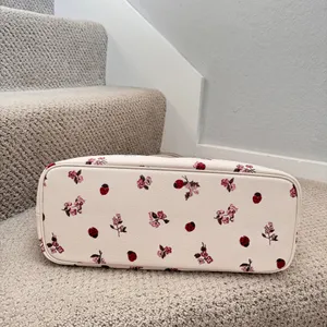 coach Gallery Tote Bag With Ladybug Floral Print cu271 thumbnail 6