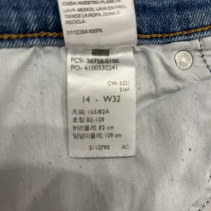Levi's Signature Heritage Boyfriend Jeans Blue Denim Cuff 14 W32 Distress thumbnail 8
