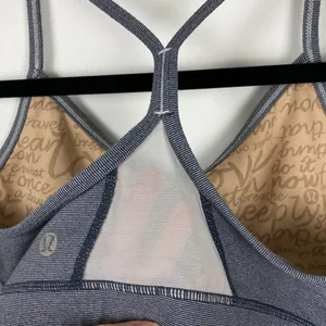 Lululemon Flow Y Bra Blue White Stripe Women’s Size 8 Active Sports Bra Light thumbnail 7