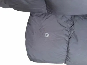 Lululemon Weightless Wunder Jacket Black Size 4 thumbnail 10