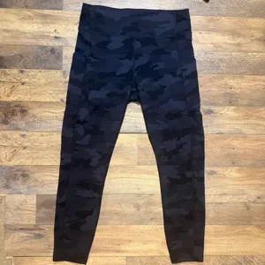 Lululemon Invigorate High-Rise Tight 25" Pockets Incognito Camo Multi Grey Size 10 thumbnail 8