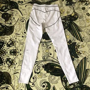 Alo Yoga Airbrush High-Waist Heart Throb Legging White/Black M thumbnail 7