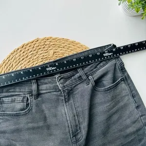American Eagle‎ Highest Rise Distressed Black Wash Denim Mom Jeans Size 8 thumbnail 3
