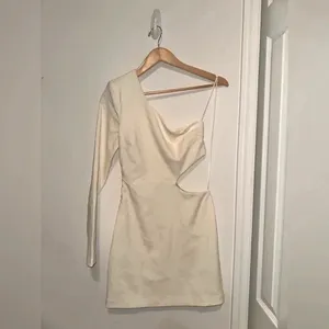 Revolve ASTR The Label Lavinia Dress in Off White Sz S‎ thumbnail 4