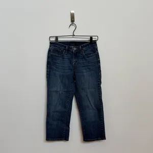 Levi's Demi Curve Classic Cropped Jeans Size 4/27 Low Rise Dark Wash thumbnail 9