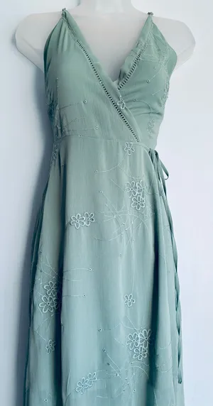 ASTR The Label Embroidered Floral Wrap Maxi Dress Medium thumbnail 1