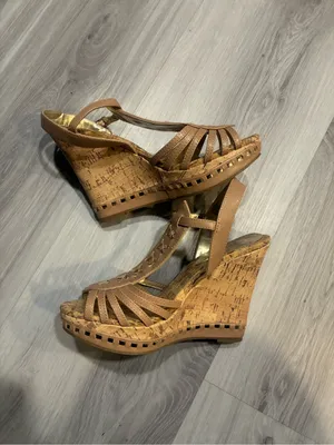 Women’s Tan‎ Wedge Sandals with Decorative Cross-Strap Detail thumbnail 5