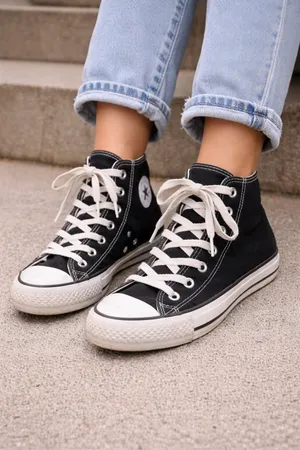 Converse High-Top Sneakers – Kids Size 5 (Fits Women’s 7) ✨ thumbnail 1