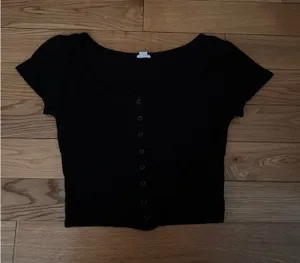 Garage Black Front Button Cropped T-Shirt thumbnail 1