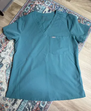 FIGS Catarina One-Pocket Scrub Top thumbnail 1