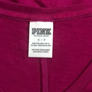 5/$30 🎈 Pink Victorias Secret women’s small logo‎ tee thumbnail 4
