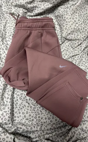 Nike Joggers thumbnail 1